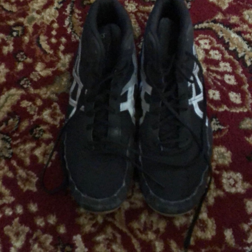 ASICS wrestling shoes men’s 11